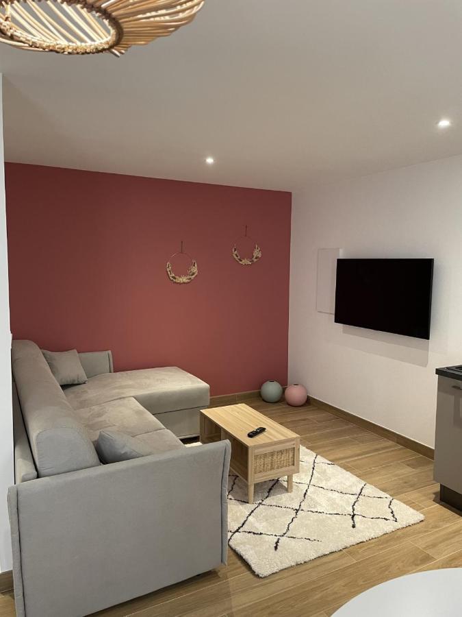 Trio Marin Meze Apartment Luaran gambar
